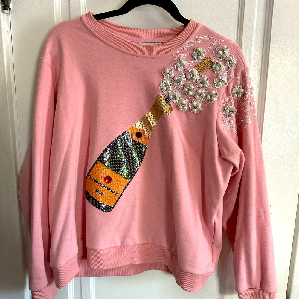 Queen of Sparkles Champagne Pink sweatshirt M